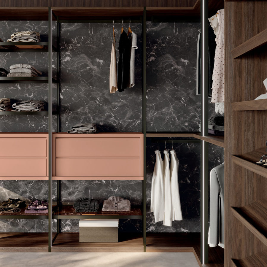 Skeletro walk-in closet Orme