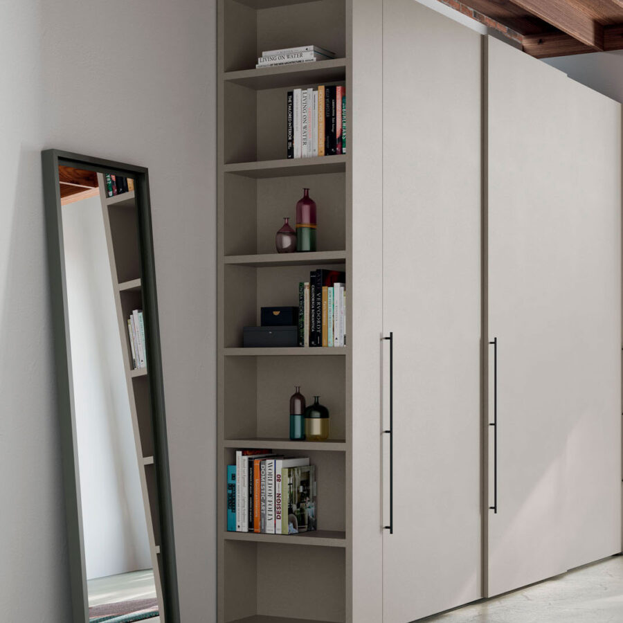 Sliding door wardrobe with Liscia 22 door and M34 handle Orme